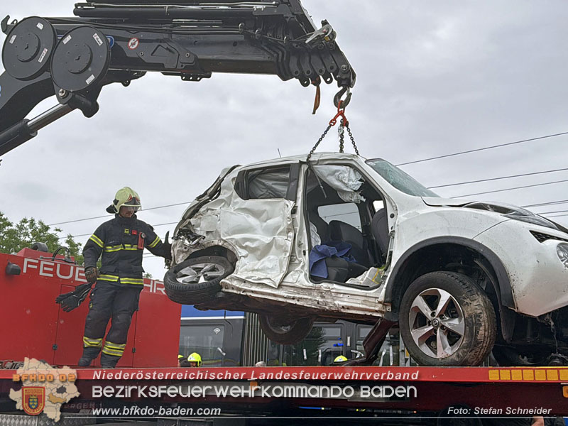20260603_Verkehrsunfall auf Badner-Bahn �bergang in Traiskirchen  Foto: Stefan Schneider BFKDO BADEN
