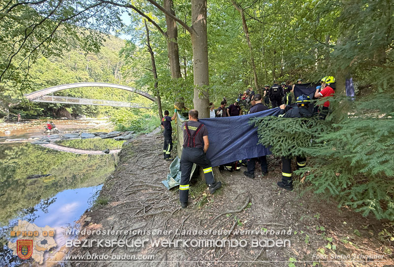 20260628_Kampf um ein Menschenleben bei Gluthitze im Badener Helenental  Foto: Stefan Schneider