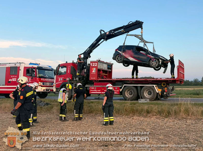 20260630_Verkehrsunfall mit vermeintlichem Fahrzeugbrand auf der B60  Foto: FF Unterwaltersdorf