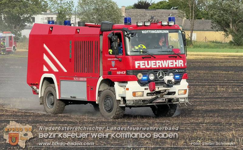 20260707_Verdacht auf Brandstiftung bei Vegetationsbrand in Kottingbrunn  Foto: Stefan Schneider BFKDO BADEN