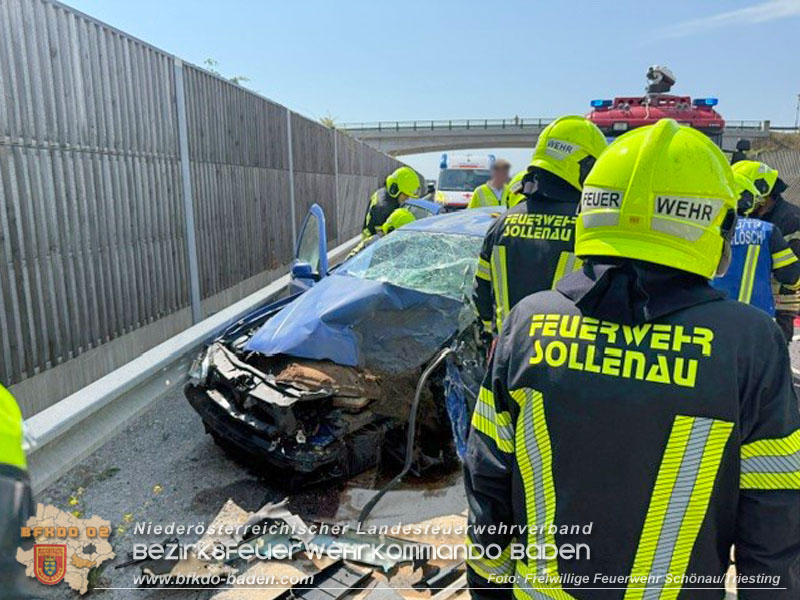 20260730_Menschenrettung nach Verkehrsunfall PKW gegen LKW auf der B17 bei Sollenau  Foto: FF Sch&ouml;nau/Triesting