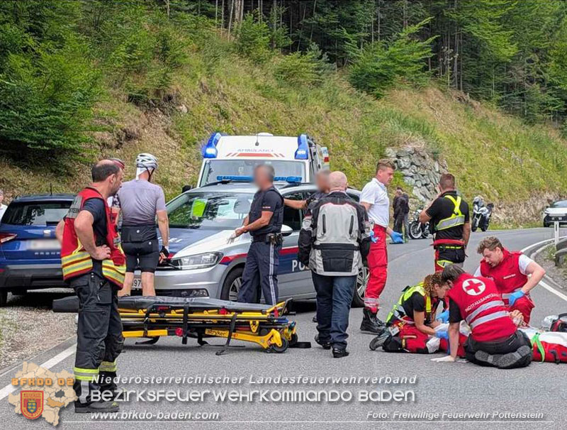 20260802_Verkehrsunfall auf beliebter Motorradstrecke "Am Hals" Pottenstein  Foto: Gerald Schwarz FF Pottenstein