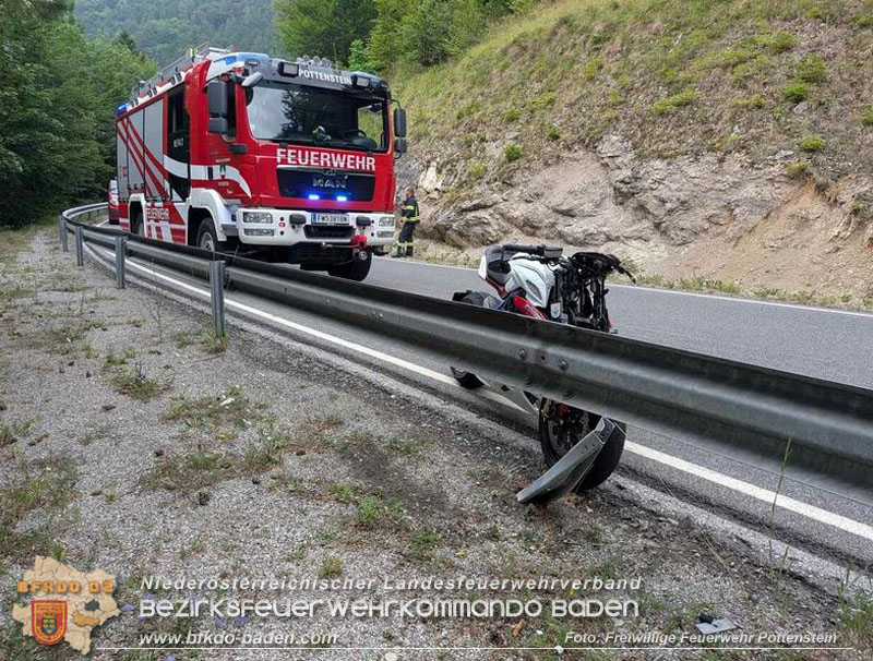 20260802_Verkehrsunfall auf beliebter Motorradstrecke "Am Hals" Pottenstein  Foto: Gerald Schwarz FF Pottenstein