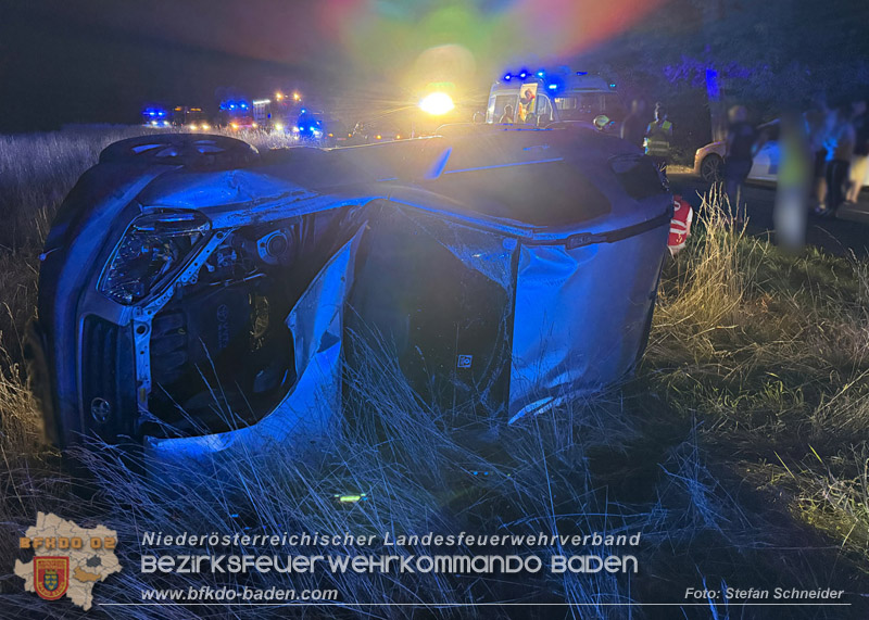 20260812_Verkehrsunfall miet einem SUV auf der Leesdorferstra�e bei Tribuswinkel - Foto: Stefan Schneider BFKDO BADEN