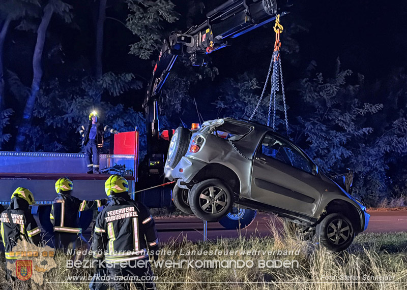 20260812_Verkehrsunfall miet einem SUV auf der Leesdorferstra�e bei Tribuswinkel - Foto: Stefan Schneider BFKDO BADEN