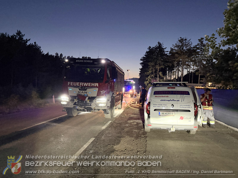 20260814-15_Kr&auml;fte aus dem Bezirk BADEN unterst&uuml;tzen wieder beim erneuten Brand im F&ouml;hrenwald St.Egyd am Steinfeld im Bezirk Neunkirchen