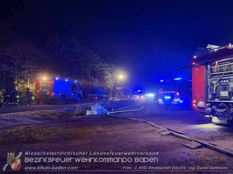 20260814-15_Kr&auml;fte aus dem Bezirk BADEN unterst&uuml;tzen wieder beim erneuten Brand im F&ouml;hrenwald St.Egyd am Steinfeld im Bezirk Neunkirchen