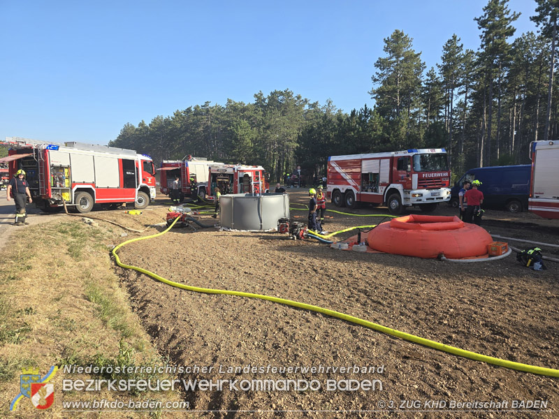 20260814-15_Kr&auml;fte aus dem Bezirk BADEN unterst&uuml;tzen wieder beim erneuten Brand im F&ouml;hrenwald St.Egyd am Steinfeld im Bezirk Neunkirchen