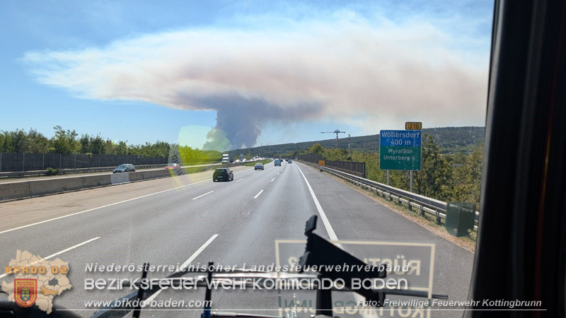 20260814-15_Kr&auml;fte aus dem Bezirk BADEN unterst&uuml;tzen wieder beim erneuten Brand im F&ouml;hrenwald St.Egyd am Steinfeld im Bezirk Neunkirchen