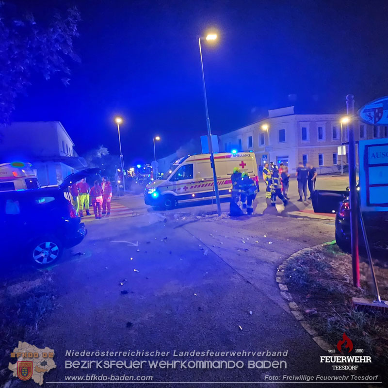 20260817_Verkehrsunfall im Ortsgebiet Teesdorf - Foto: FF Teesdorf