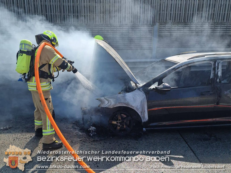 20260820_Fahrzeugbrand auf der A2 Richtungsfahrbahn Wien - Foto: FF Leobersdorf