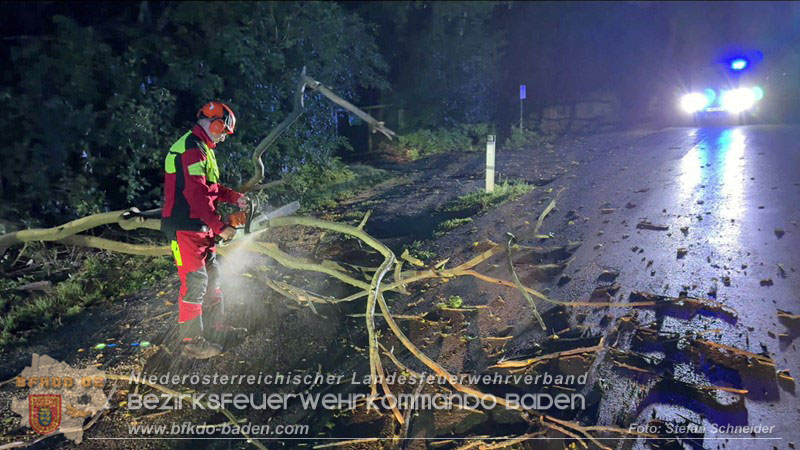 20260829_20260829_N�chtlicher Sturm sorgte f�r Feuerwehreins�tze - Foto: Stefan Schneider BFK BADEN
