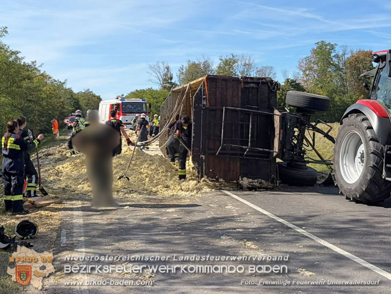 20260920_Bergung eines Traktoranh�ngers nach Verkehrsunfall auf der B60 - Foto: FF Unterwaltersdorf