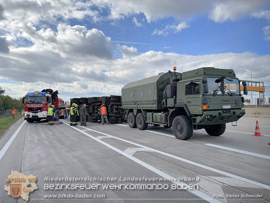 20261009_Bergung einer Arbeitsmaschine samt Anh�nger auf der A2 - Foto: Stefan Schneider BFKDO BADEN