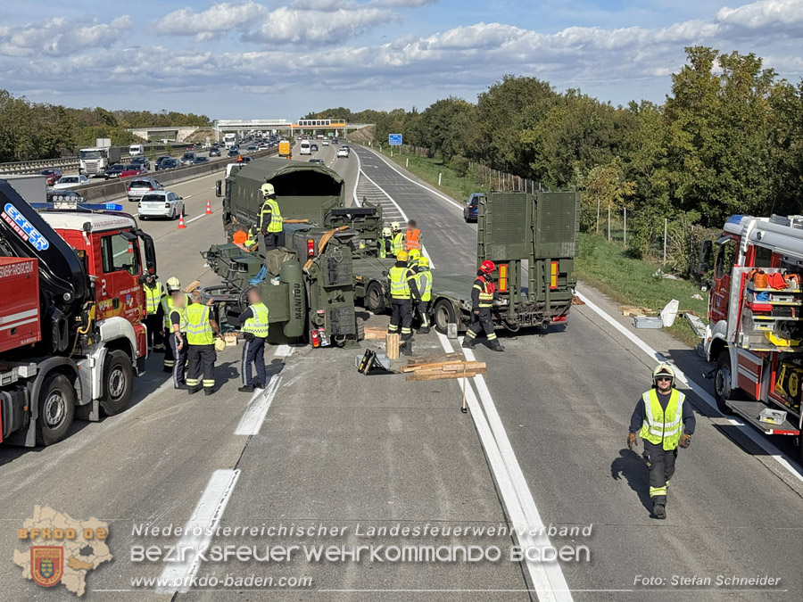 20261009_Bergung einer Arbeitsmaschine samt Anh�nger auf der A2 - Foto: Stefan Schneider BFKDO BADEN