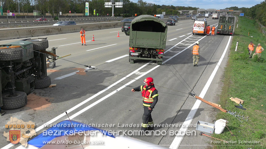 20261009_Bergung einer Arbeitsmaschine samt Anh�nger auf der A2 - Foto: Stefan Schneider BFKDO BADEN