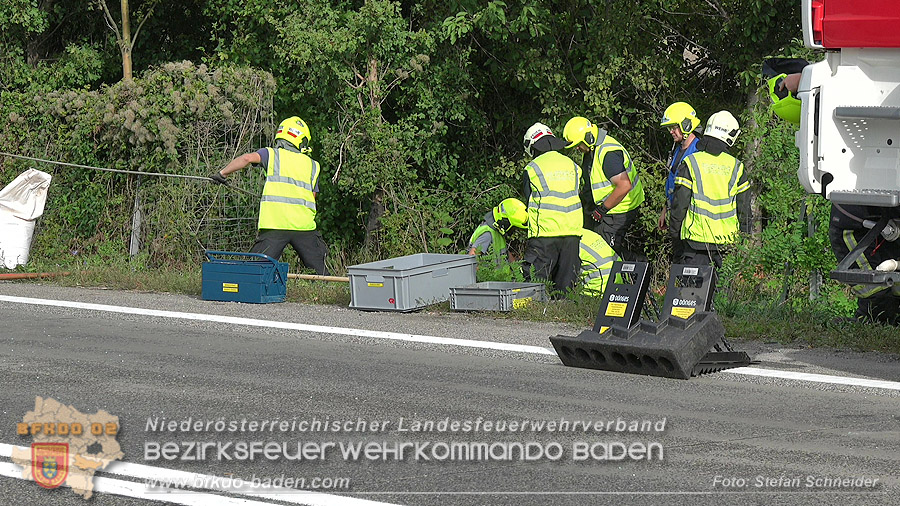 20261009_Bergung einer Arbeitsmaschine samt Anh�nger auf der A2 - Foto: Stefan Schneider BFKDO BADEN