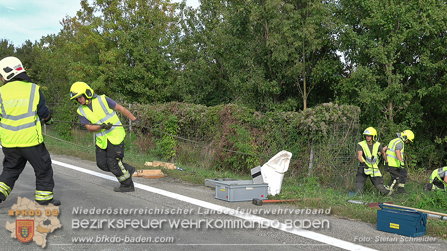 20261009_Bergung einer Arbeitsmaschine samt Anh�nger auf der A2 - Foto: Stefan Schneider BFKDO BADEN