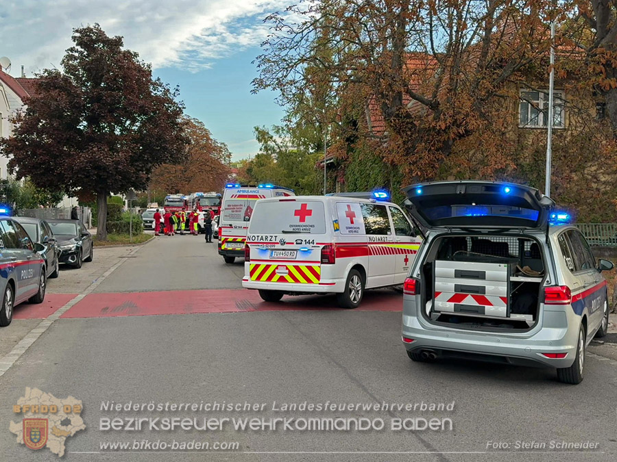 20261017_Verkehrsunfall in Traiskirchen im Ortsteil M�llersdorf - Foto: Stefan Schneider BFKDO BADEN
