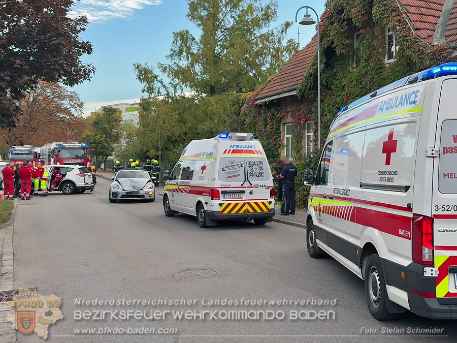 20261017_Verkehrsunfall in Traiskirchen im Ortsteil M�llersdorf - Foto: Stefan Schneider BFKDO BADEN