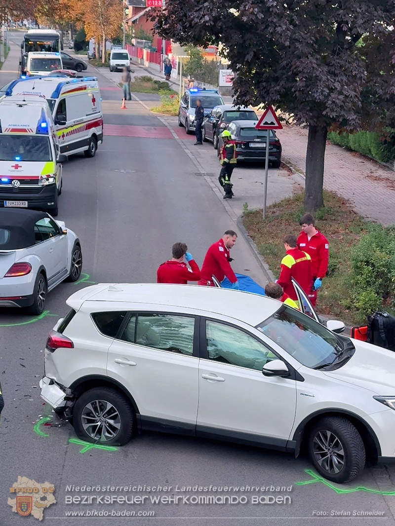 20261017_Verkehrsunfall in Traiskirchen im Ortsteil M�llersdorf - Foto: Stefan Schneider BFKDO BADEN