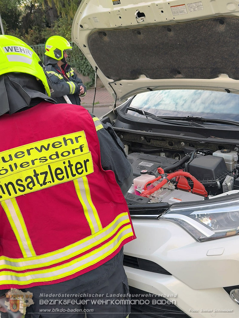 20261017_Verkehrsunfall in Traiskirchen im Ortsteil M�llersdorf - Foto: Stefan Schneider BFKDO BADEN
