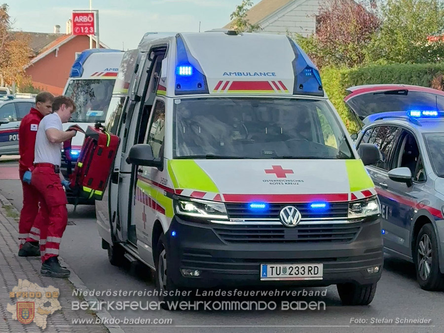 20261017_Verkehrsunfall in Traiskirchen im Ortsteil M�llersdorf - Foto: Stefan Schneider BFKDO BADEN