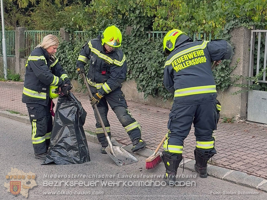 20261017_Verkehrsunfall in Traiskirchen im Ortsteil M�llersdorf - Foto: Stefan Schneider BFKDO BADEN