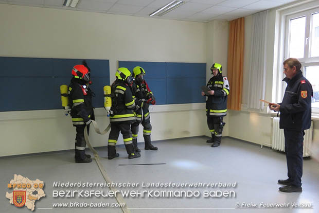 3 Feuerwehren die absolvierten Ausbildungsprüfung Atemschutz  Fotos: Klaus Plamberger und Harald Staudinger
