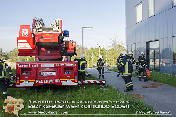 20170510 Erste Feuerwehr-Abschnittsbung im neuen Landesklinikum Baden  Foto:  V Mag. Michael Rampl