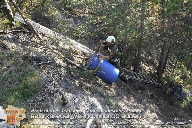 20170930_KHD Zugsbung des 4. Zuges der 2. KHD Bereitschaft - Schlsselwald bei Gainfarn  Foto:  Martin Strubreiter FF Baden Weikersdorf