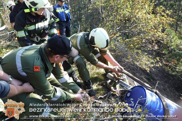 20170930_KHD Zugsbung des 4. Zuges der 2. KHD Bereitschaft - Schlsselwald bei Gainfarn  Foto:  Martin Strubreiter FF Baden Weikersdorf