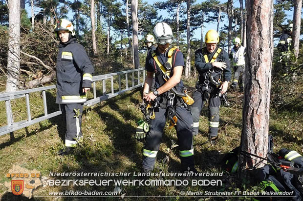 20170930_KHD Zugsbung des 4. Zuges der 2. KHD Bereitschaft - Schlsselwald bei Gainfarn  Foto:  Martin Strubreiter FF Baden Weikersdorf