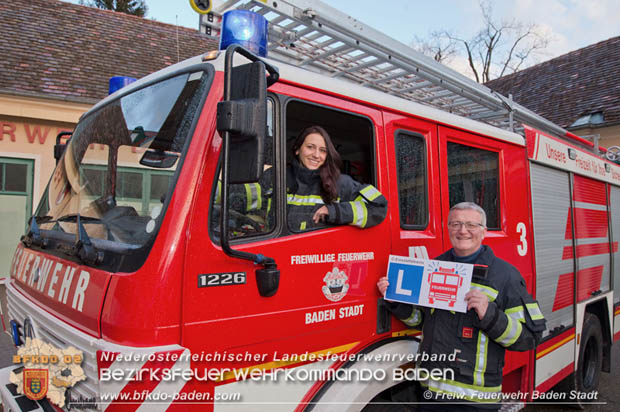 Erste Feuerwehrfrau mit LKW-Einsatz-Maschinistenausbildung ber 5,5to bei der Freiwilligen Feuerwehr Baden-Stadt  Foto: Stefan Schneider FF Baden-Stadt