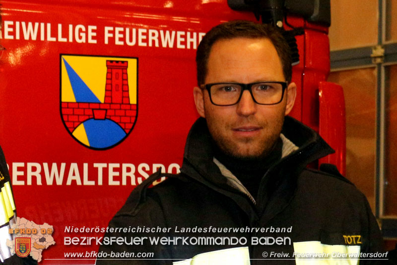 Gunther Totz wurde zum neuen Feuerwehr Kommandanten der FF Oberwaltersdorf gewählt Foto: Freiwillige Feuerwehr Oberwaltersdorf Gunther Totz wurde zum neuen Feuerwehr Kommandanten der FF Oberwaltersdorf gewählt Foto: Freiwillige Feuerwehr Oberwaltersdorf