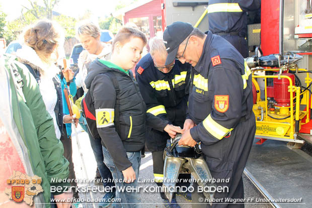 20180928 Besondere Besucher bei der Feuerwehr Unterwaltersdorf  Foto: Hubert Wagner