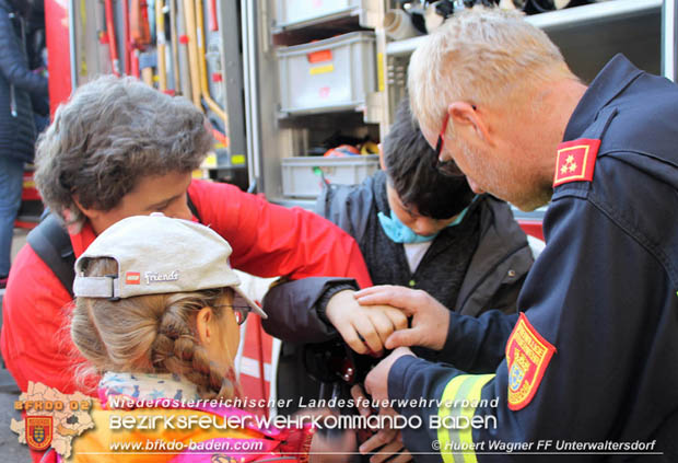 20180928 Besondere Besucher bei der Feuerwehr Unterwaltersdorf  Foto: Hubert Wagner