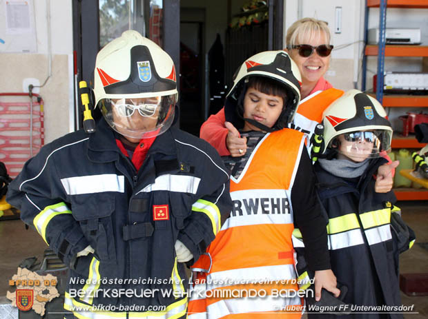 20180928 Besondere Besucher bei der Feuerwehr Unterwaltersdorf  Foto: Hubert Wagner