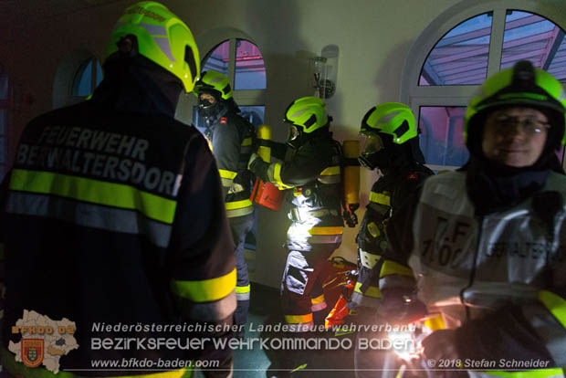 20181012 Realistische Brandeinsatzbung in Oberwaltersdorf  Foto:  Stefan Schneider