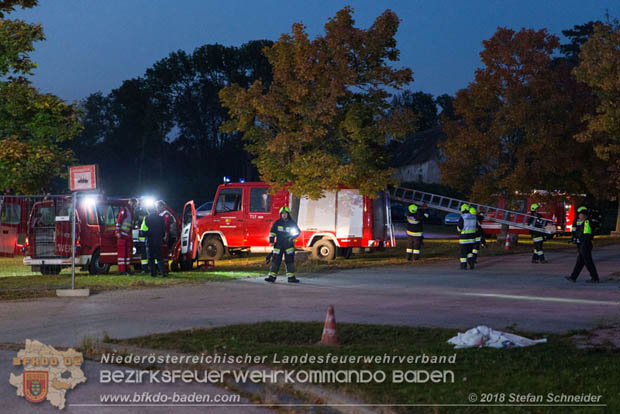 20181012 Realistische Brandeinsatzbung in Oberwaltersdorf  Foto:  Stefan Schneider