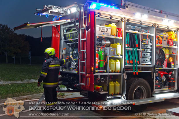 20181012 Realistische Brandeinsatzbung in Oberwaltersdorf  Foto:  Stefan Schneider