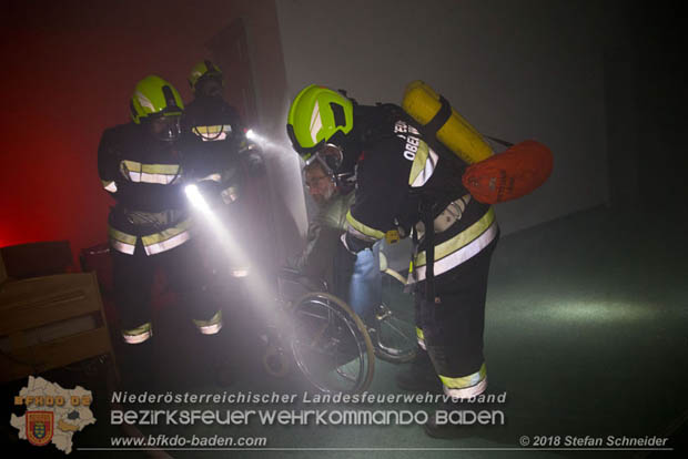 20181012 Realistische Brandeinsatzbung in Oberwaltersdorf  Foto:  Stefan Schneider