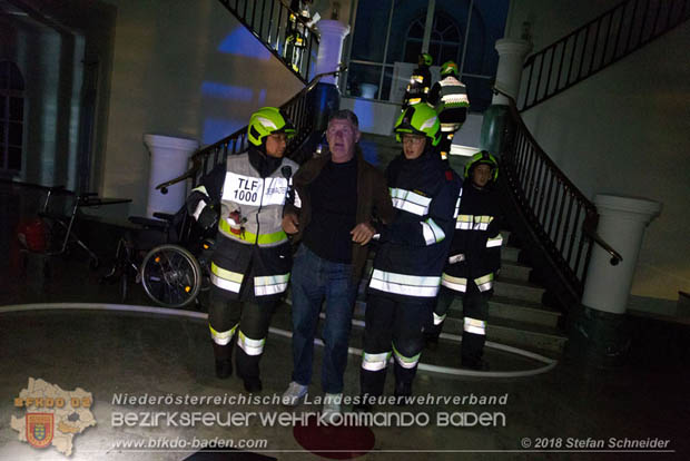 20181012 Realistische Brandeinsatzbung in Oberwaltersdorf  Foto:  Stefan Schneider