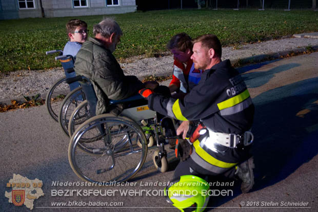 20181012 Realistische Brandeinsatzbung in Oberwaltersdorf  Foto:  Stefan Schneider