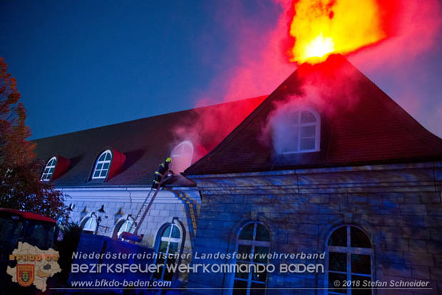 20181012 Realistische Brandeinsatzbung in Oberwaltersdorf  Foto:  Stefan Schneider