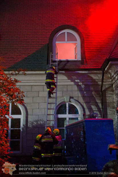 20181012 Realistische Brandeinsatzbung in Oberwaltersdorf  Foto:  Stefan Schneider