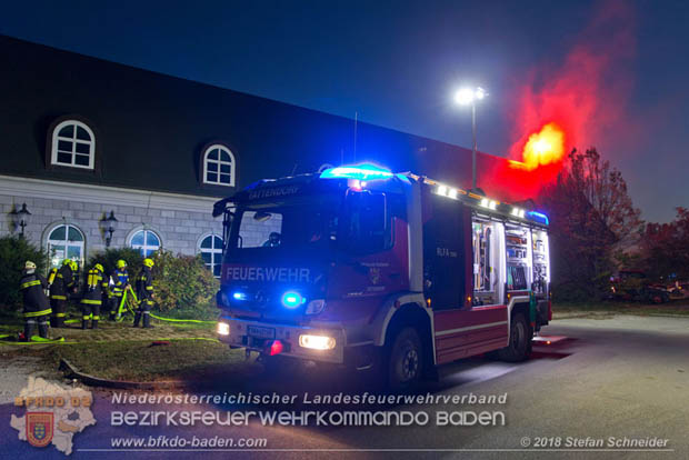 20181012 Realistische Brandeinsatzbung in Oberwaltersdorf  Foto:  Stefan Schneider