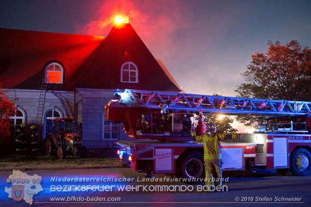 20181012 Realistische Brandeinsatzbung in Oberwaltersdorf  Foto:  Stefan Schneider