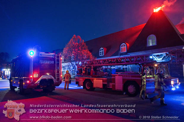 20181012 Realistische Brandeinsatzbung in Oberwaltersdorf  Foto:  Stefan Schneider