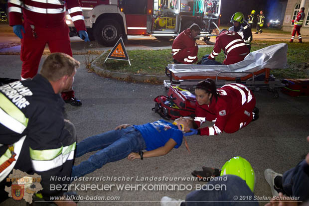 20181012 Realistische Brandeinsatzbung in Oberwaltersdorf  Foto:  Stefan Schneider